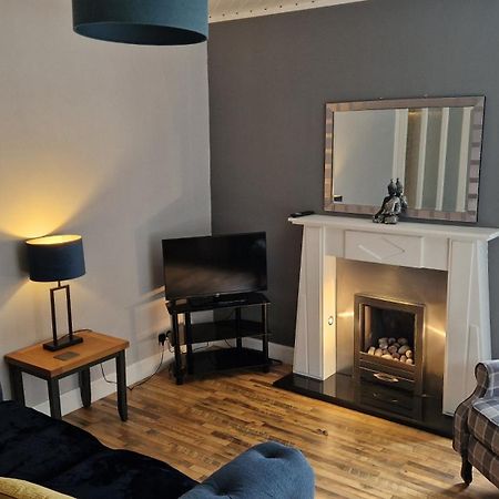 The Geo Apartment Montrose Bagian luar foto
