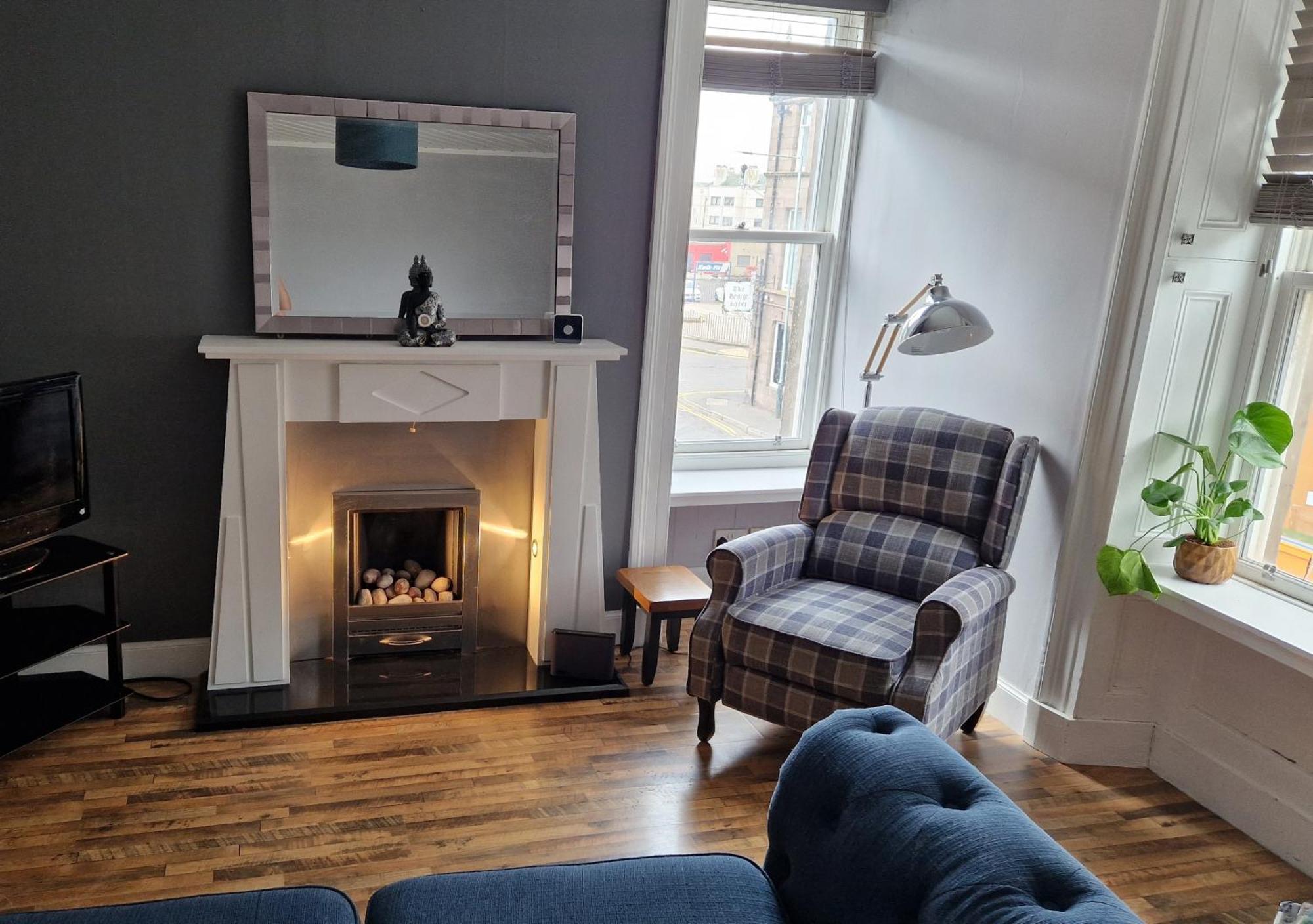 The Geo Apartment Montrose Bagian luar foto